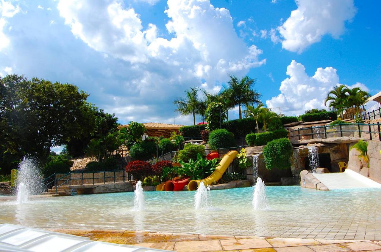 Caldas Novas Imperio Romano Com 1 Dia No Acqua Park Exterior photo