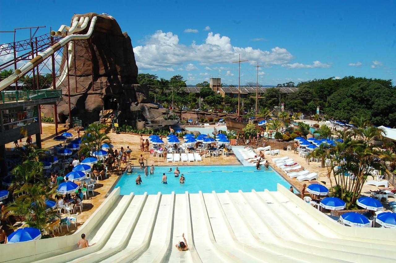 Caldas Novas Imperio Romano Com 1 Dia No Acqua Park Exterior photo