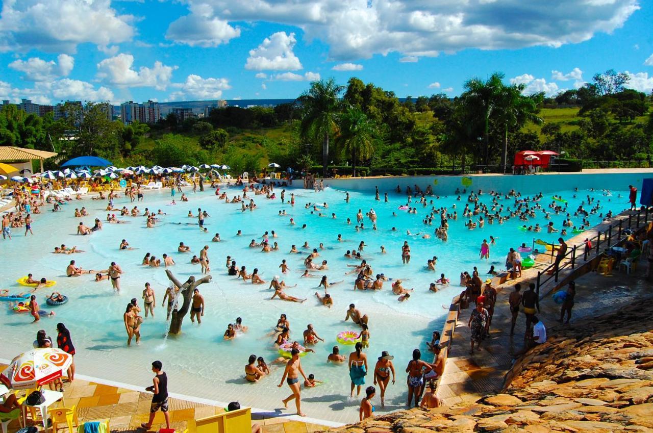 Caldas Novas Imperio Romano Com 1 Dia No Acqua Park Exterior photo