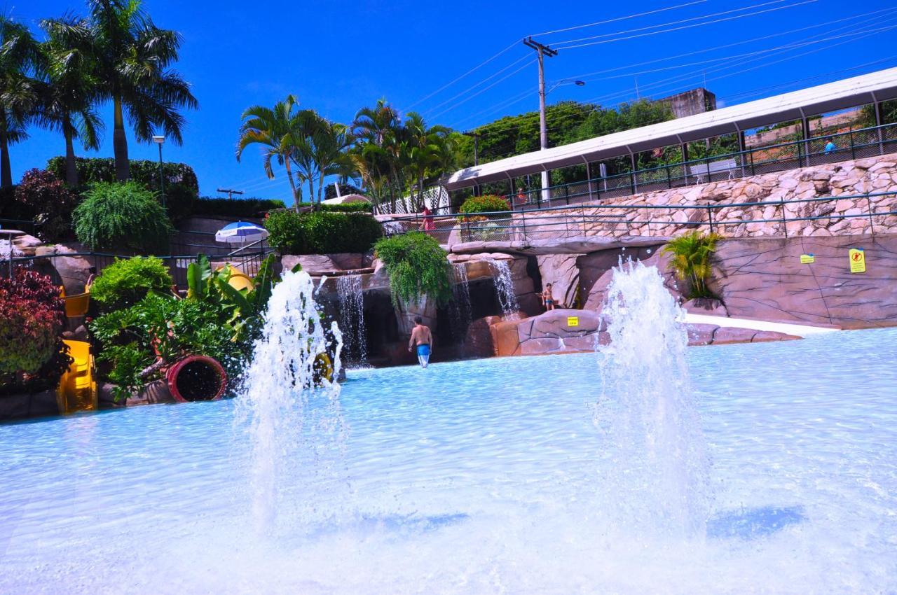 Caldas Novas Imperio Romano Com 1 Dia No Acqua Park Exterior photo